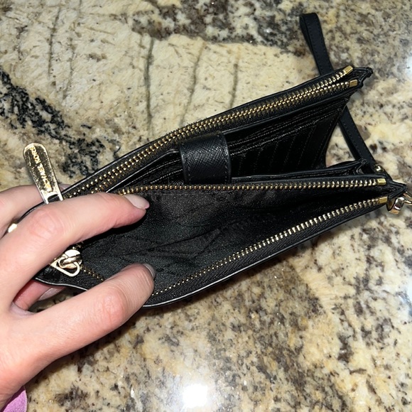 Michael Kors Clutch Wristlet - Picture 9 of 15